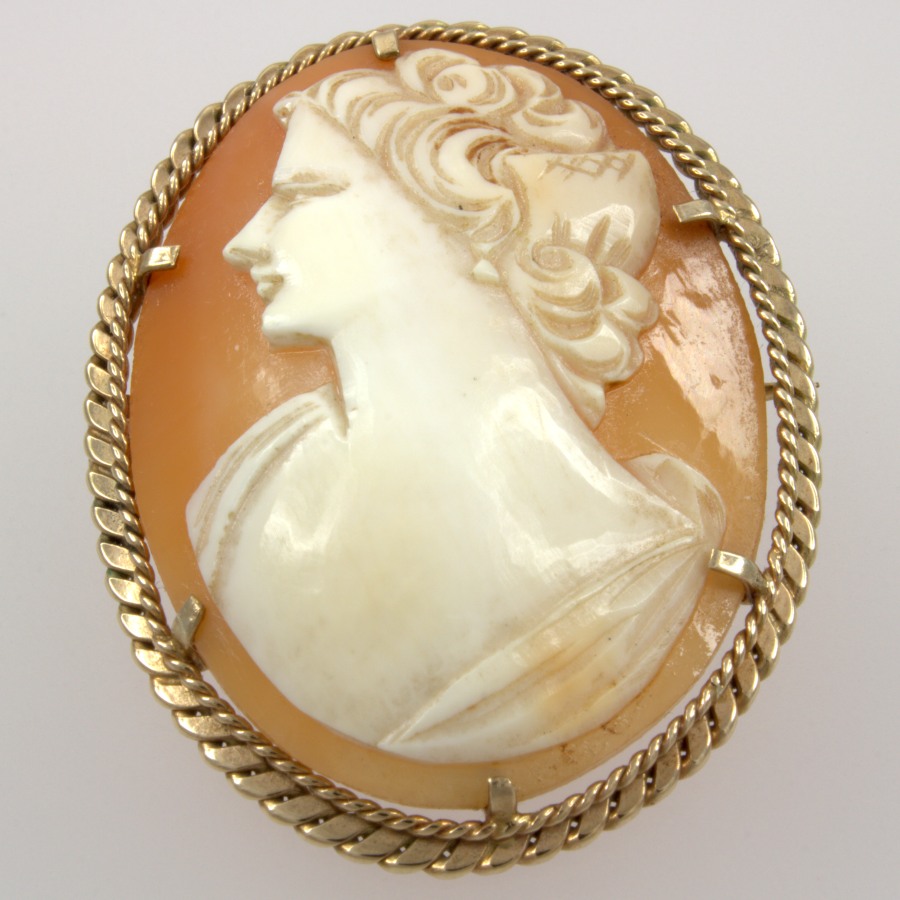 Second Hand 9ct Gold Cameo Brooch